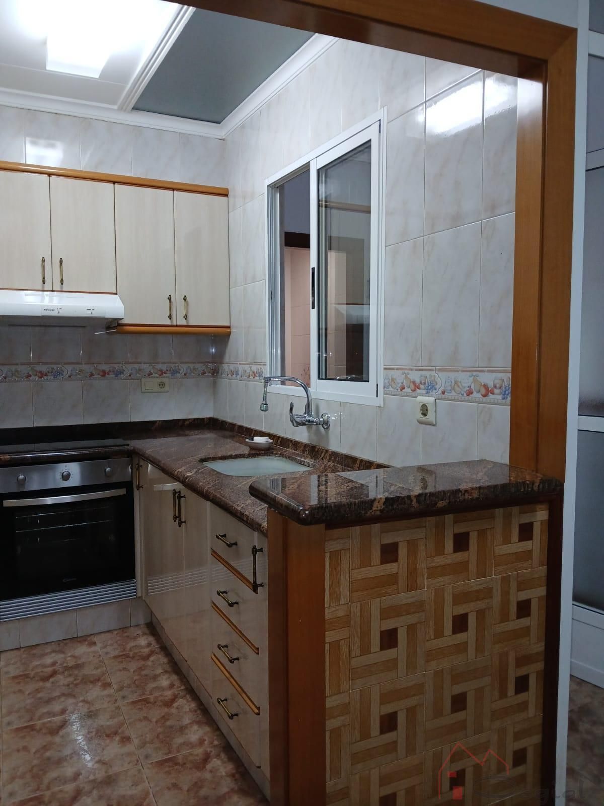 Cuina de Casa o xalet en venda en Benicull de Xúquer amb Aire condicionat i Terrassa
