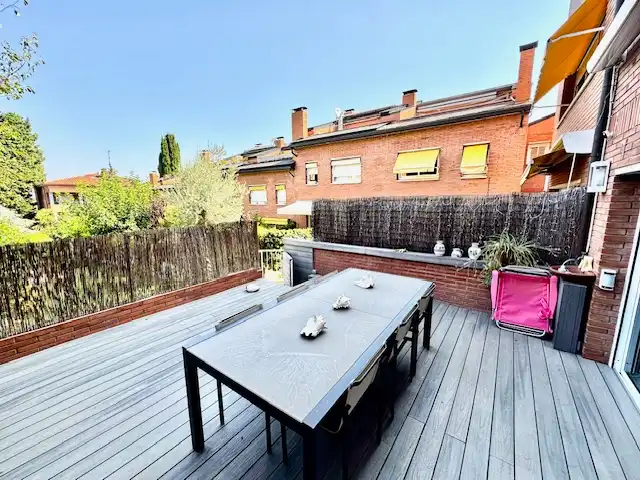 Terraza de Casa adosada en venta en Sant Cugat del Vallès con Aire acondicionado, Calefacción y Parquet