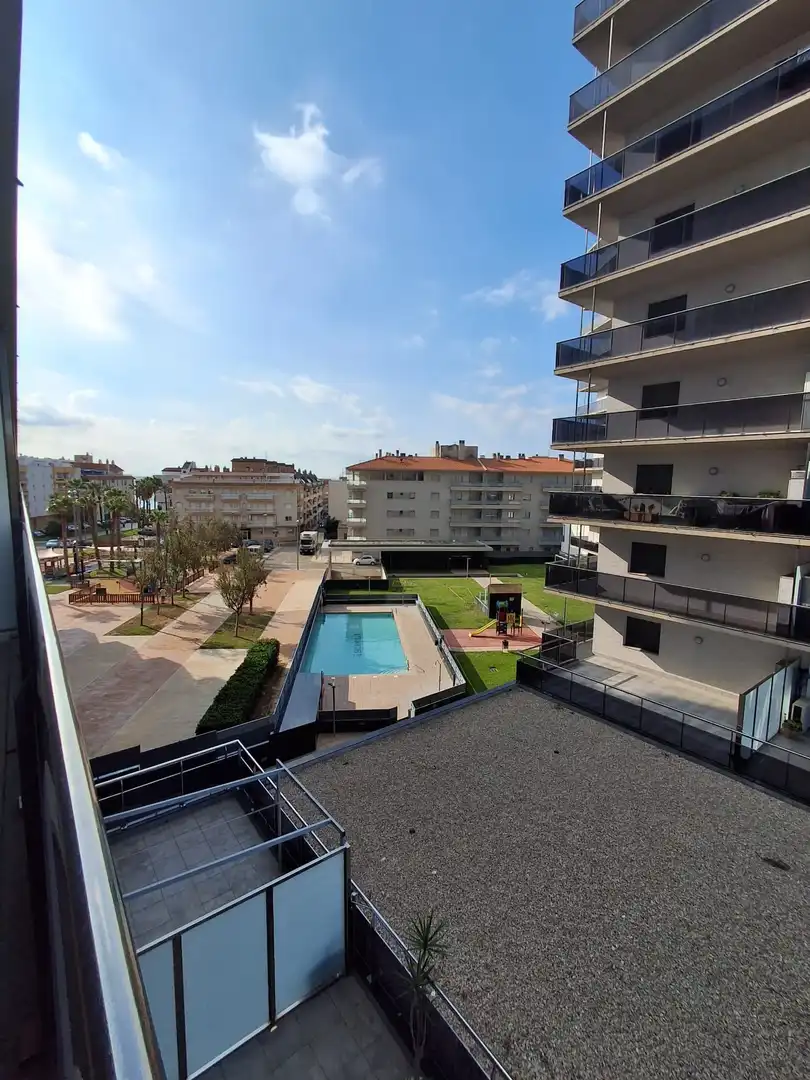 Schwimmbecken von Wohnung zum Verkauf in L'Ampolla mit Klimaanlage, Heizung und Terrasse