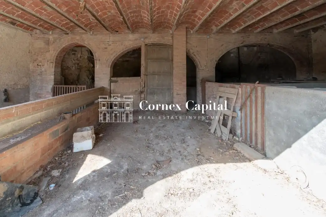 Finca rústica en venda en Ullastret amb Jardí privat, Terrassa i Traster