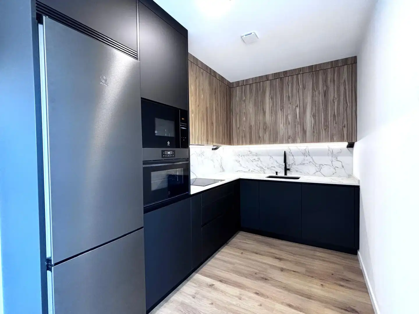 Apartamento con ascensor en alquiler en Calle la Tala, imagen 3
