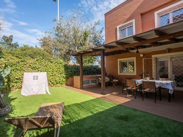 Casa bifamiliare con balcone in vendita a ZAIRE