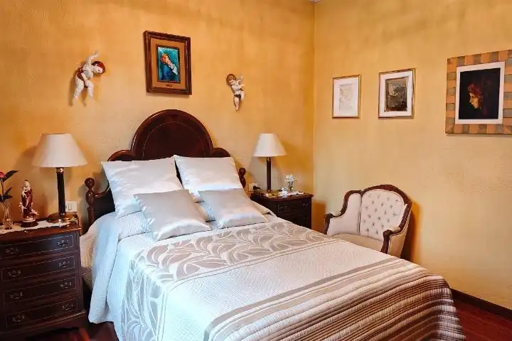 Habitación de Casa o chalet en venta en Vigo  con Jardín privado y Balcón