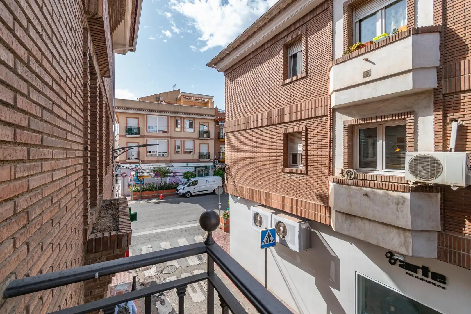 Außenansicht von Wohnung zum Verkauf in Armilla mit Klimaanlage, Heizung und Terrasse