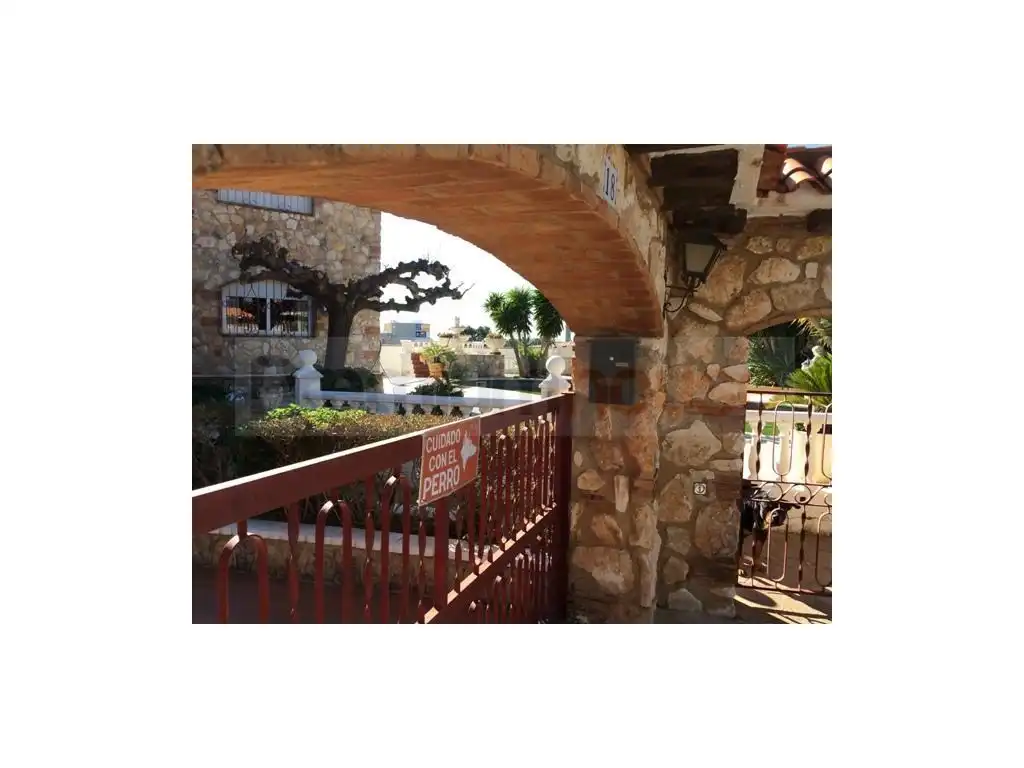 Detached house with pool for sale in Calle Llevant, imagen 4