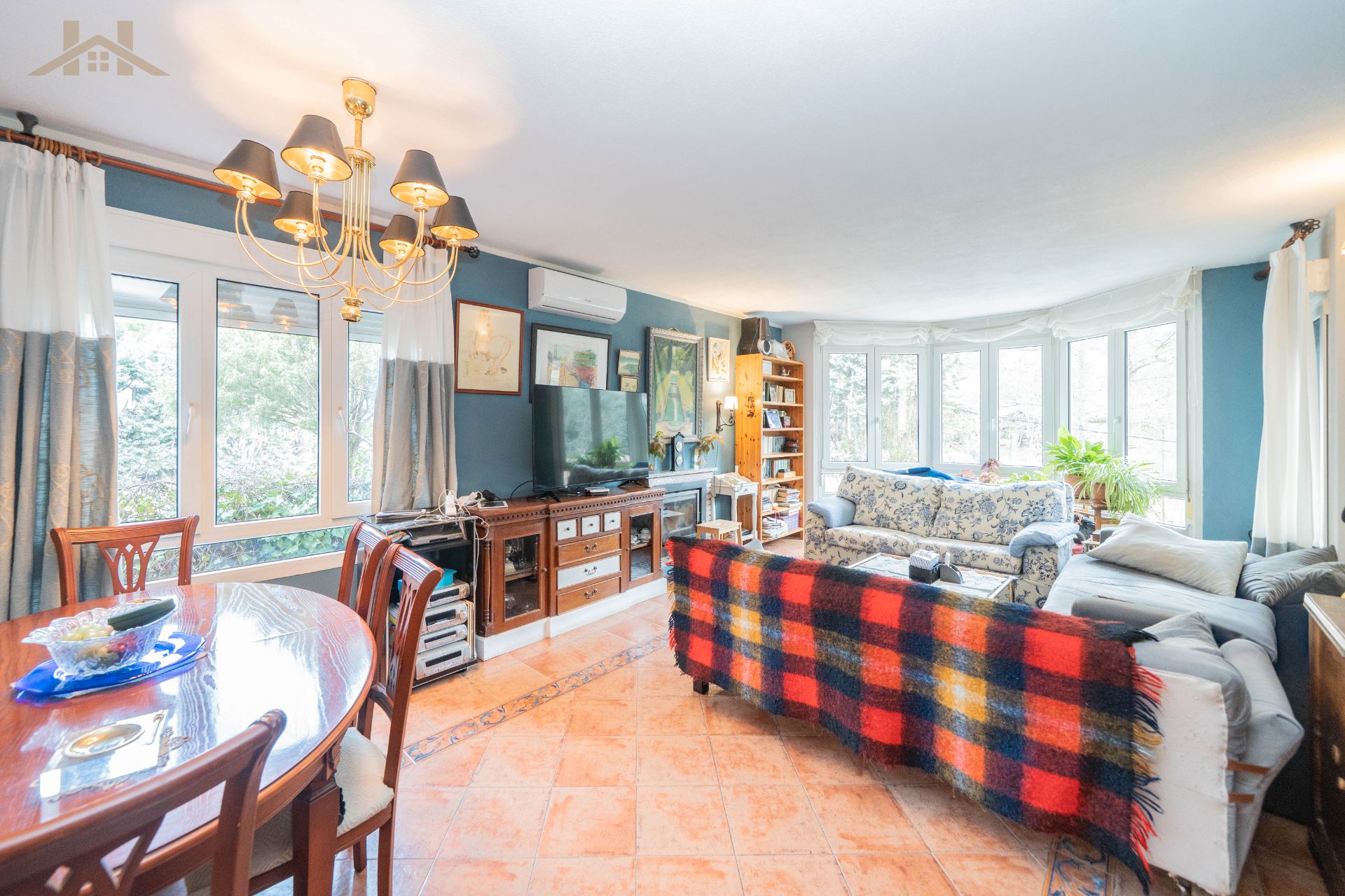 Sala d'estar de Casa o xalet en venda en Manzanares El Real amb Calefacció, Jardí privat i Traster