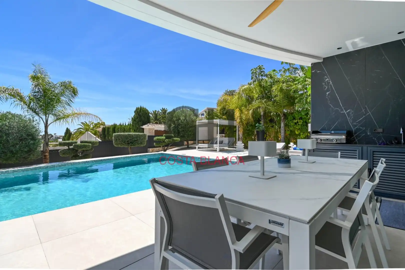 Terrasse von Haus oder Chalet zum Verkauf in Moraira mit Klimaanlage, Heizung und Privatgarten
