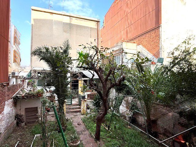 Jardín de Planta baja en venta en Sant Boi de Llobregat con Terraza y Trastero