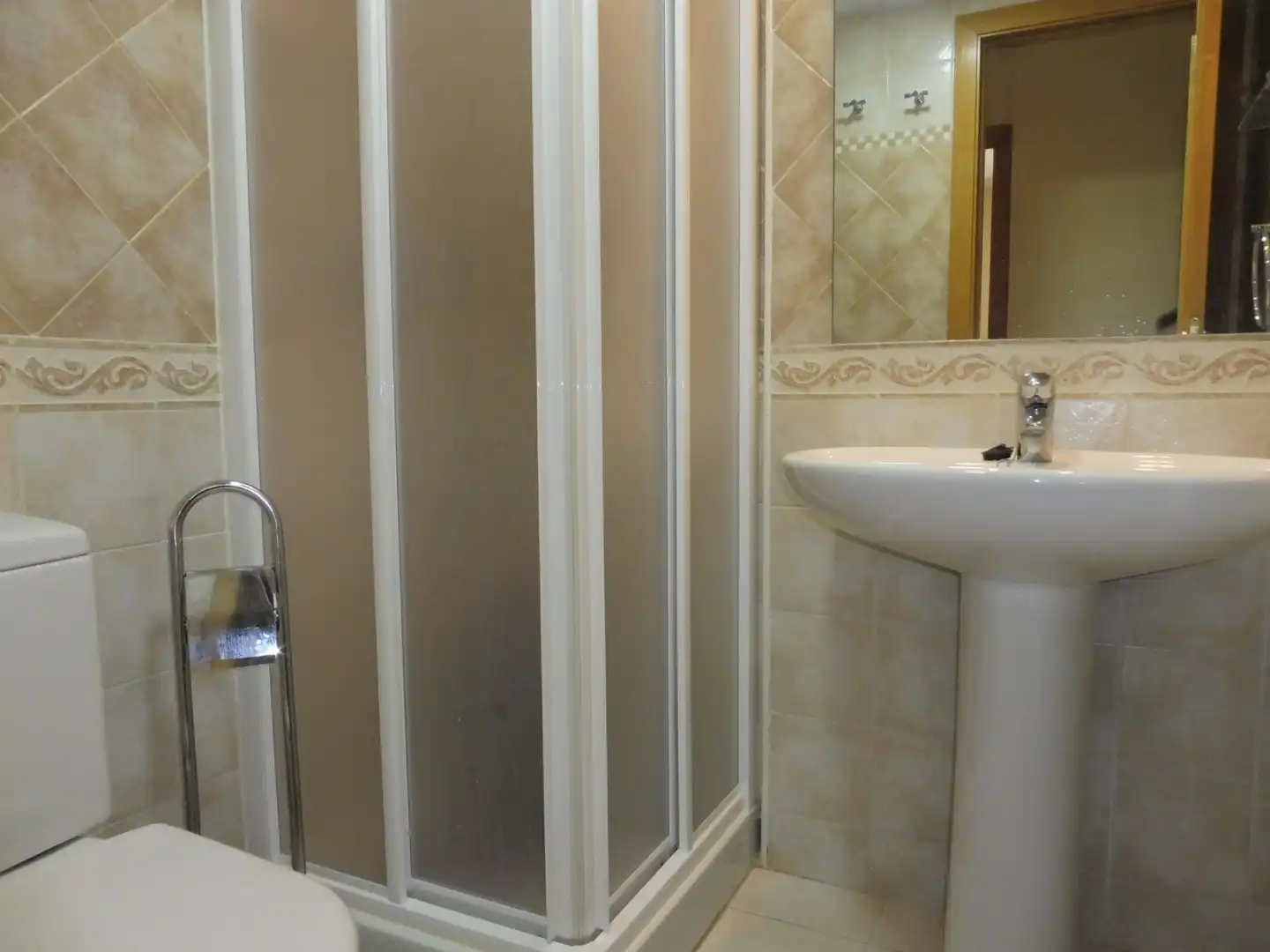 Bathroom of Flat for rent in Granada  with Heating and Furnished