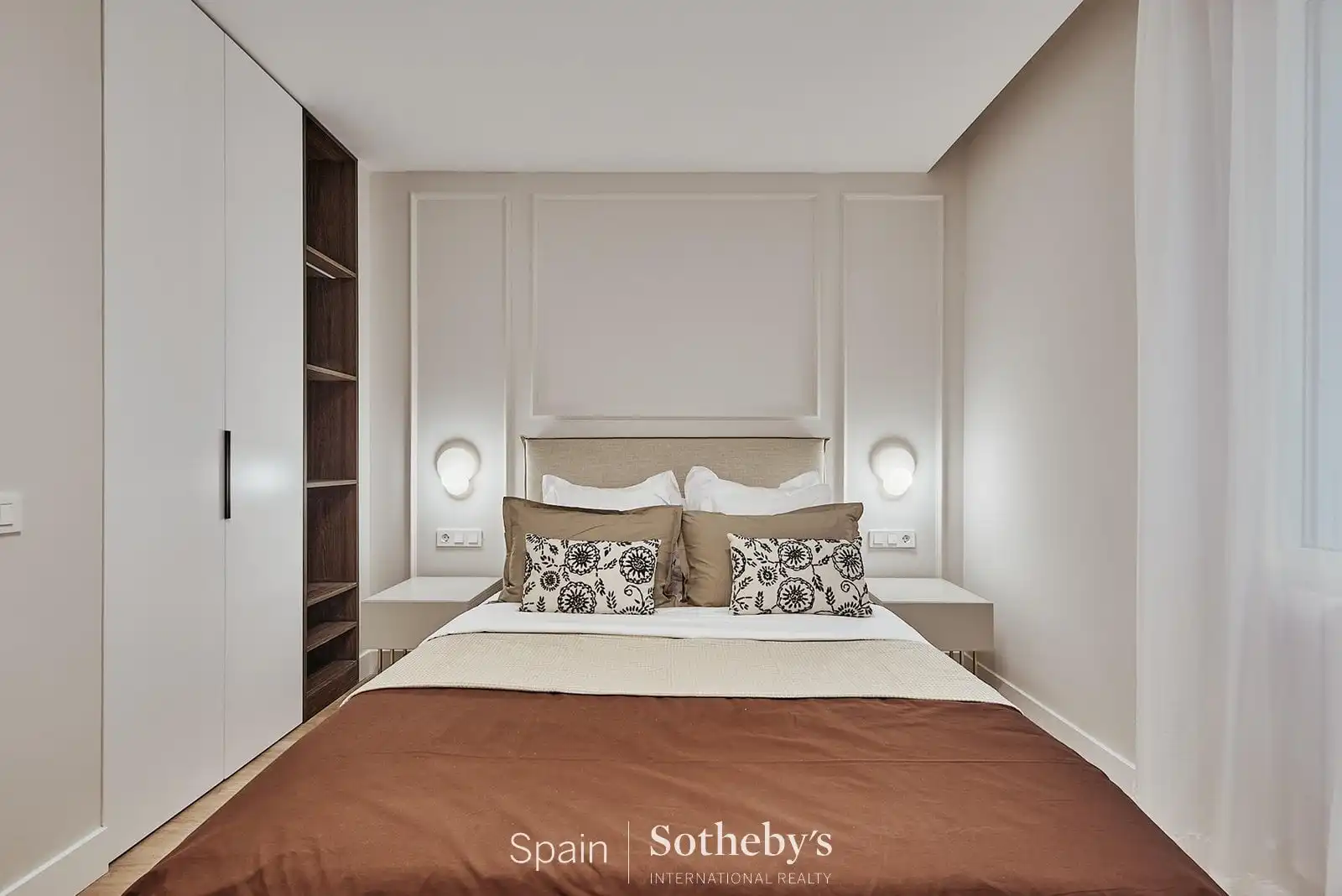 Dormitori de Apartament en venda en Madrid amb Aire condicionat i Calefacció