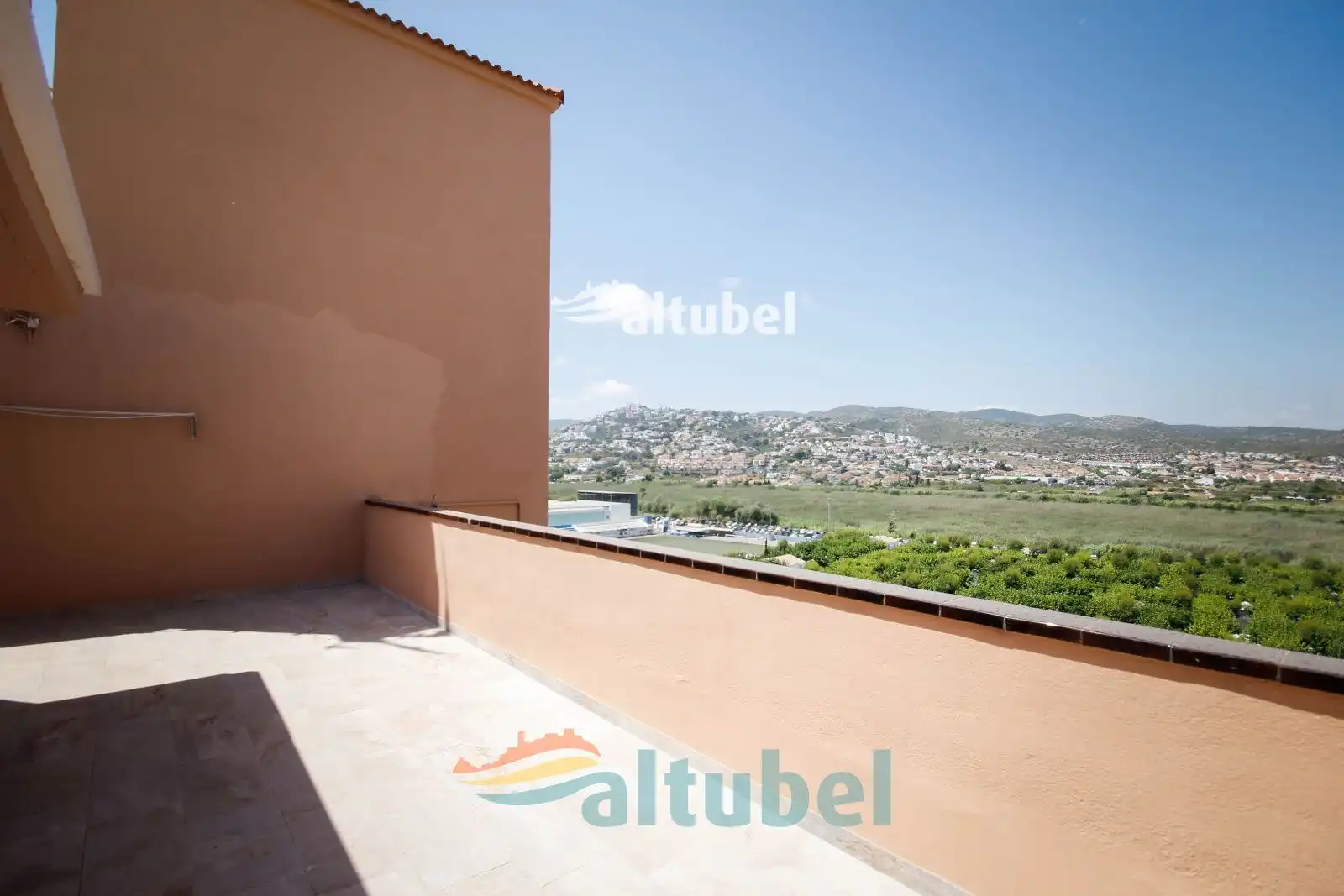 Terrasse von Dachboden zum Verkauf in Peñíscola / Peníscola mit Terrasse, Schwimmbad und Möbliert