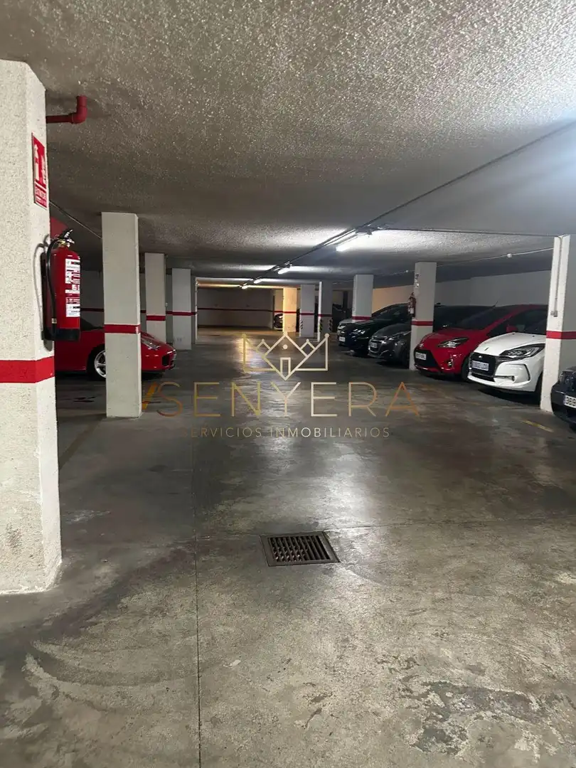Einzelparkplatz zum Verkauf in Calle ESCULTOR VICENTE RODILLA, imagen 3