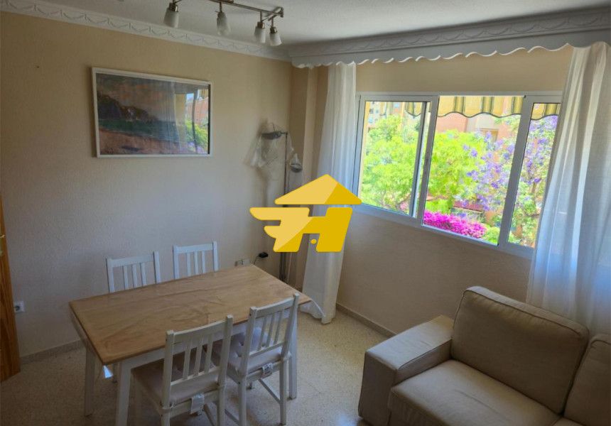 Dining room of Flat to rent in Torremolinos  with Air Conditioner and Furnished
