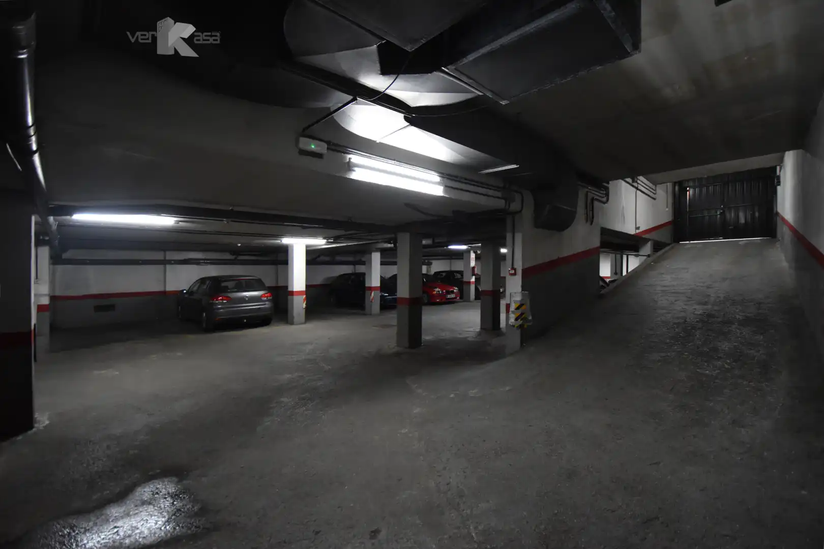 Parkplatz von Garage zum Verkauf in Pinto