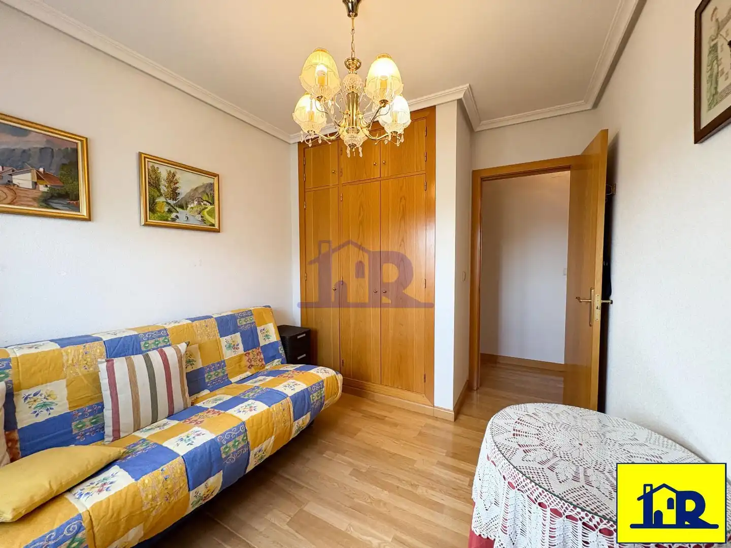 Habitación de Piso en venta en Cuenca con Calefacción, Trastero y Piscina