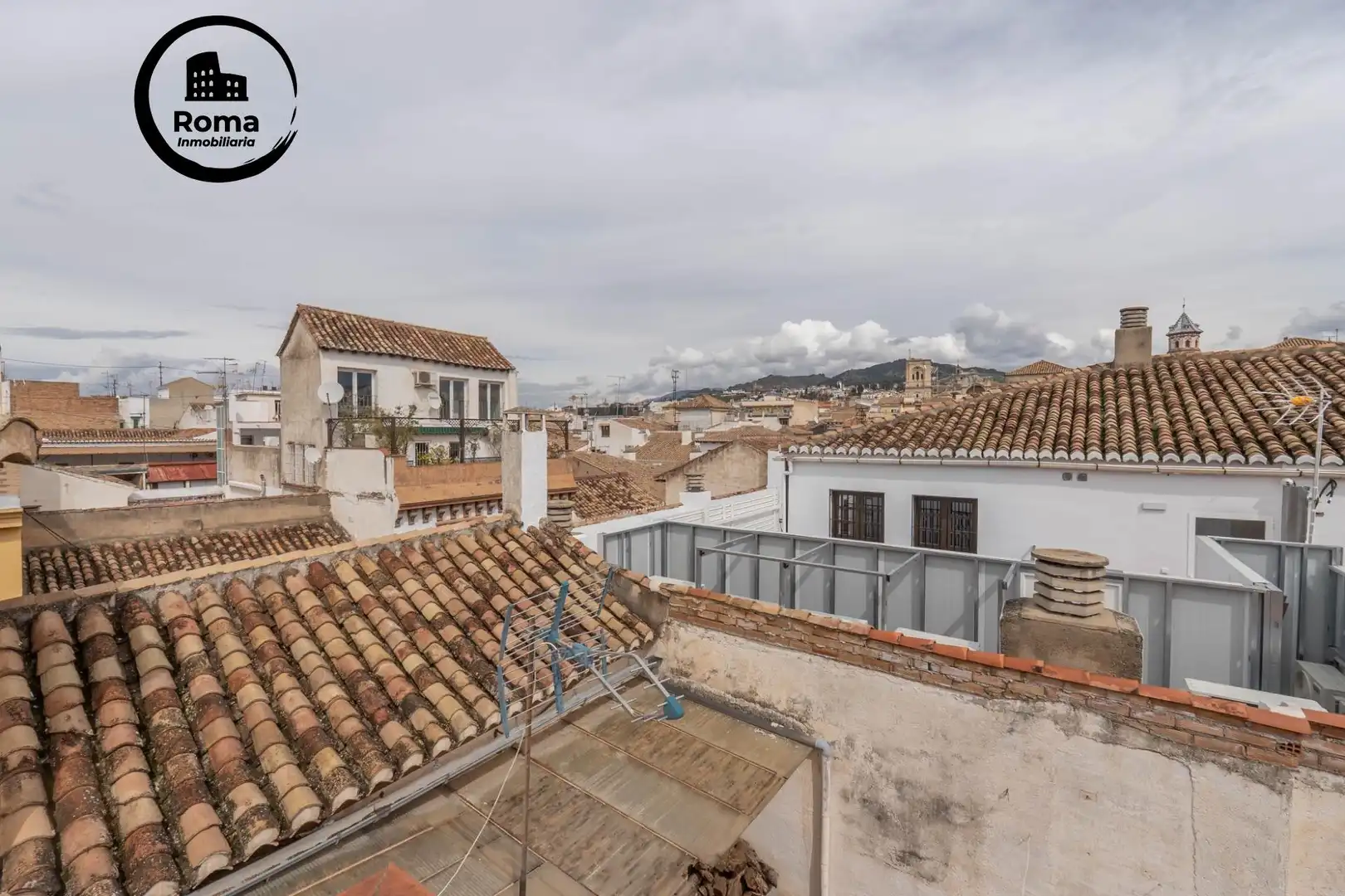 Exterior view of Houses for sale in Granada  with Air Conditioner, Heating and Furnished