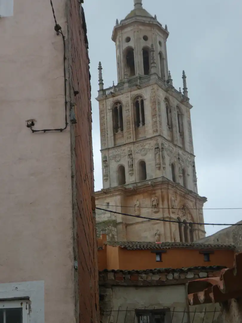 Vista exterior de Casa adosada en venda en Santa María del Campo amb Traster