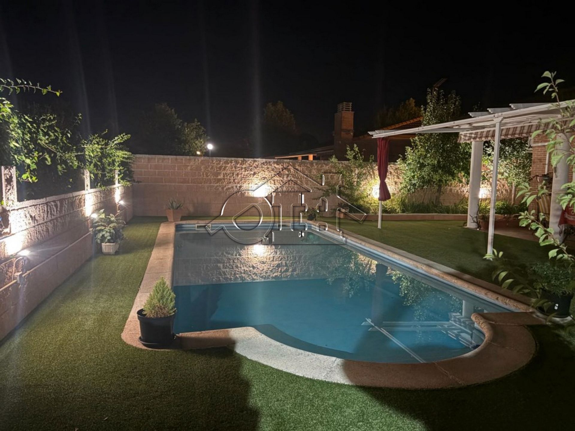 Piscina de Casa o chalet en venta en Galápagos con Aire acondicionado, Calefacción y Jardín privado