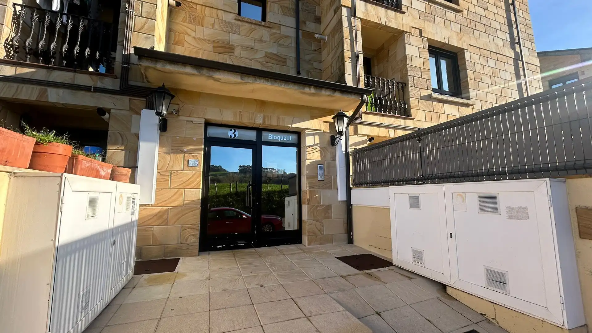 Vista exterior de Piso en venta en Hazas de Cesto