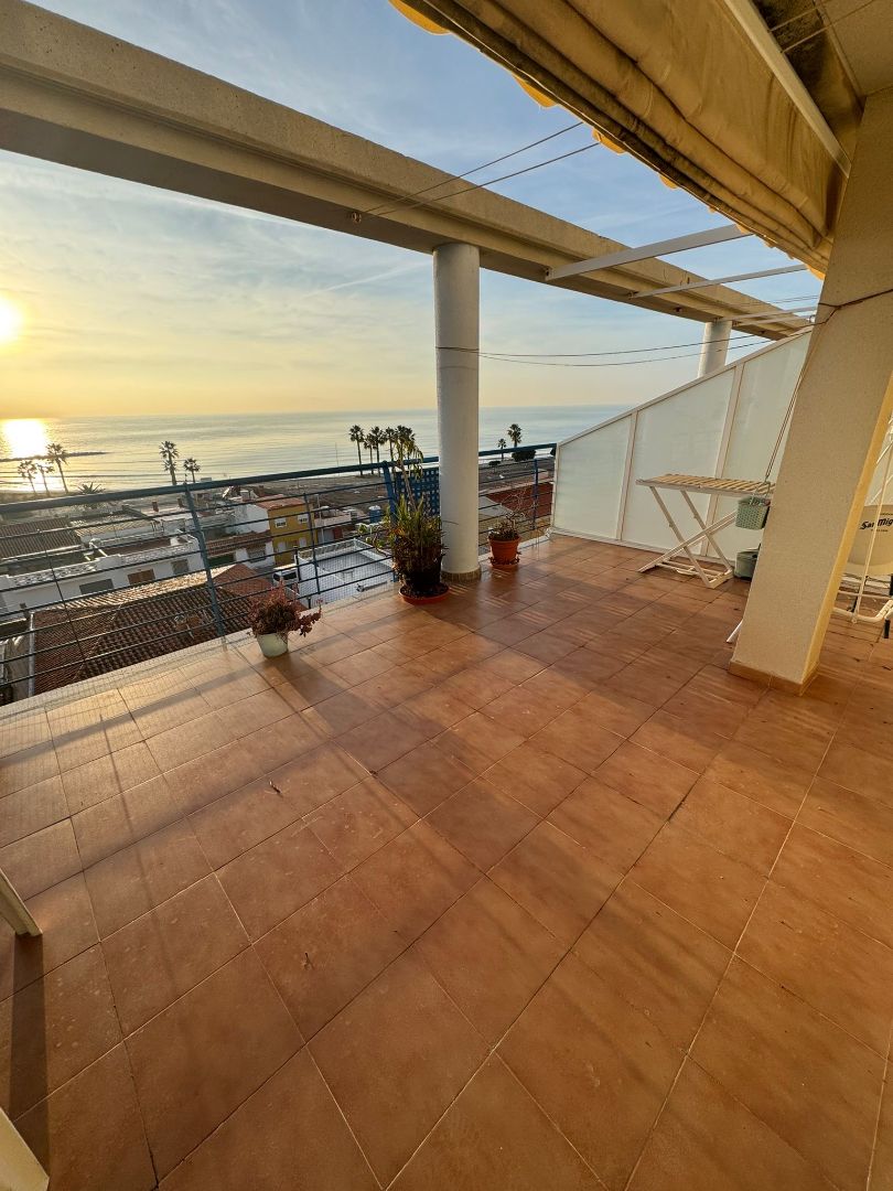 Ático de alquiler en Plaça Illes Columbretes, 1