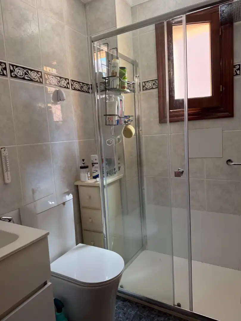 Bathroom of Flat for sale in Barakaldo   with Furnished