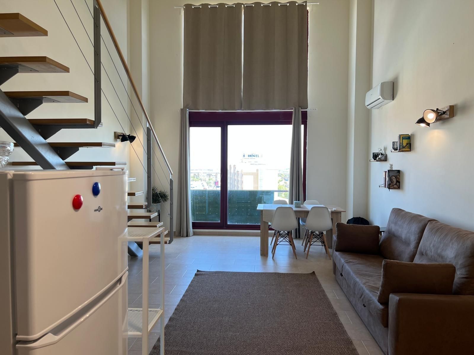 Sala de estar de Apartamento en venta en  Madrid Capital con Aire acondicionado y Amueblado