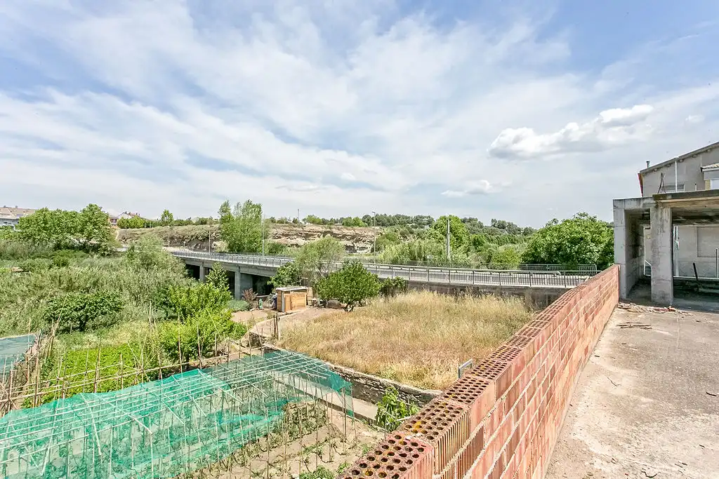 Buildings for sale in Navarcles