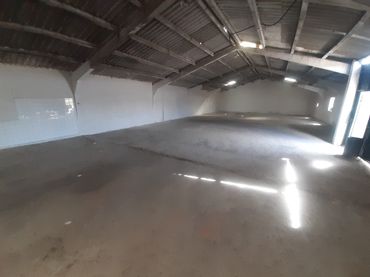 Nau industrial en venda a Morales del Vino