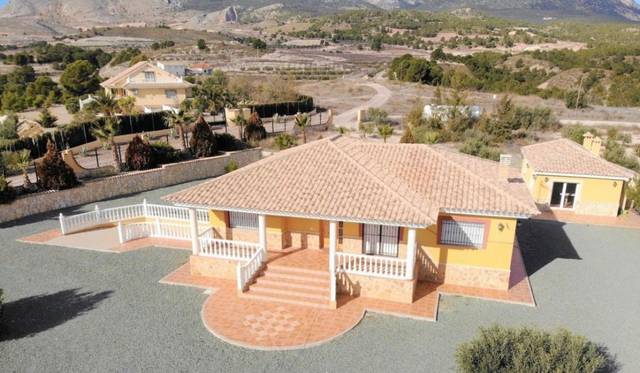Casa-chalet en Venta en La Tova