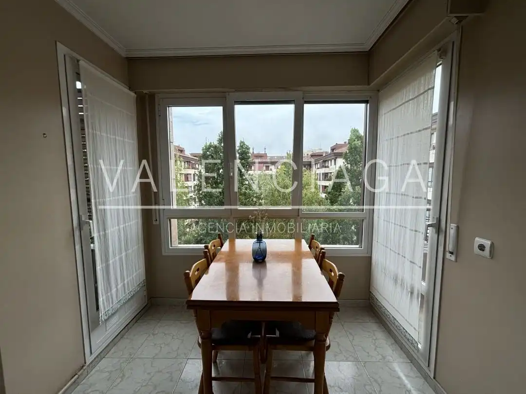 Flat with terrace to rent in José Maria Sert Plaza, imagen 10