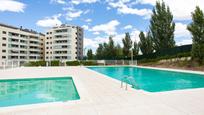 Swimming pool of Flat for sale in  Zaragoza Capital  with Air Conditioner, Heating and Terrace