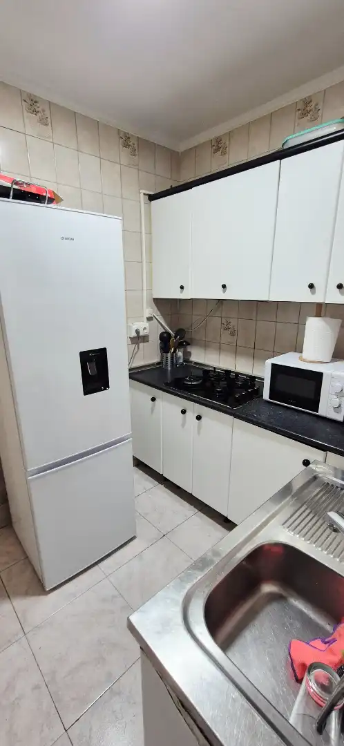 Kitchen of Flat for rent in Granada  with Heating, Furnished and Washing machine