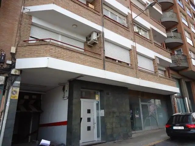 Garaje de alquiler en Avinguda de Sant Ruf, 37, Príncep de Viana - Clot -Xalets Humbert Torres