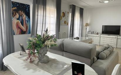 Sala d'estar de Casa o xalet en venda en Los Palacios y Villafranca amb Aire condicionat i Balcó