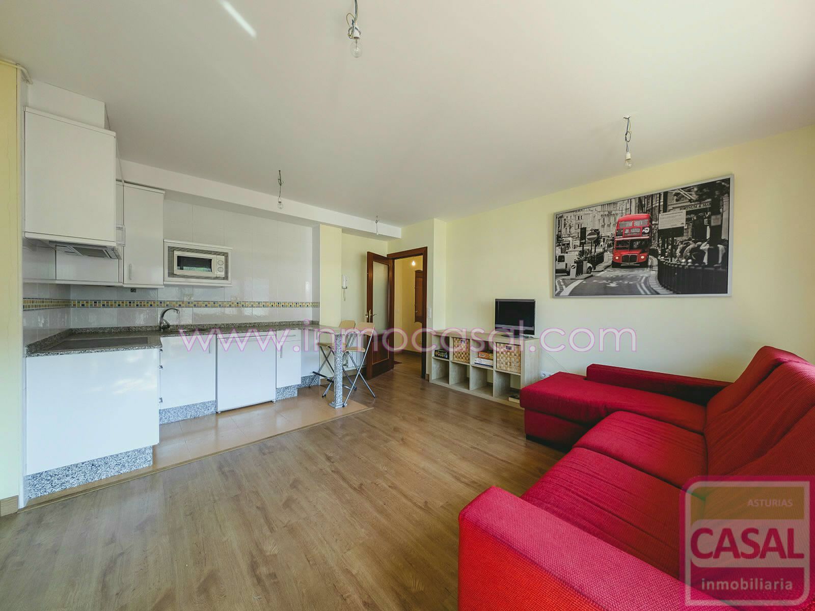 Sala de estar de Piso en venta en Aller con Calefacción, Terraza y Trastero
