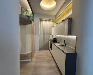 Cuina de Apartament en venda en  Madrid Capital amb Aire condicionat, Calefacció i Parquet