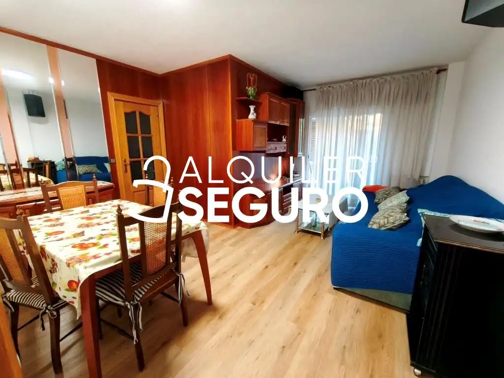 Appartamento con piscina in affitto a Avenida del oeste