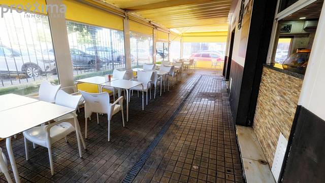 Local comercial en Venta en Palmete