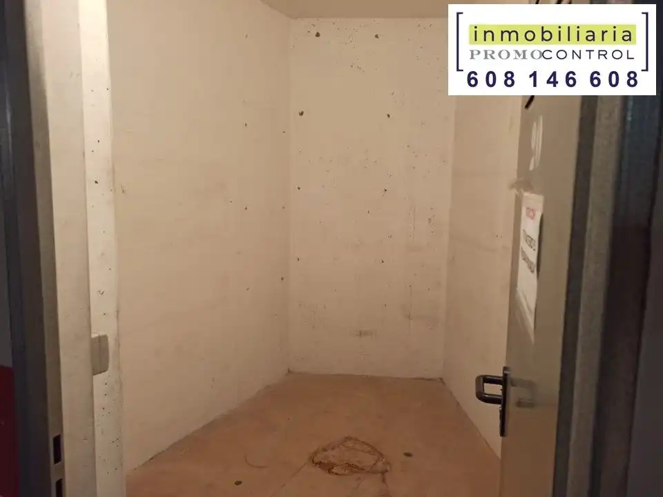 Garaje en venta en Villanueva de Gállego