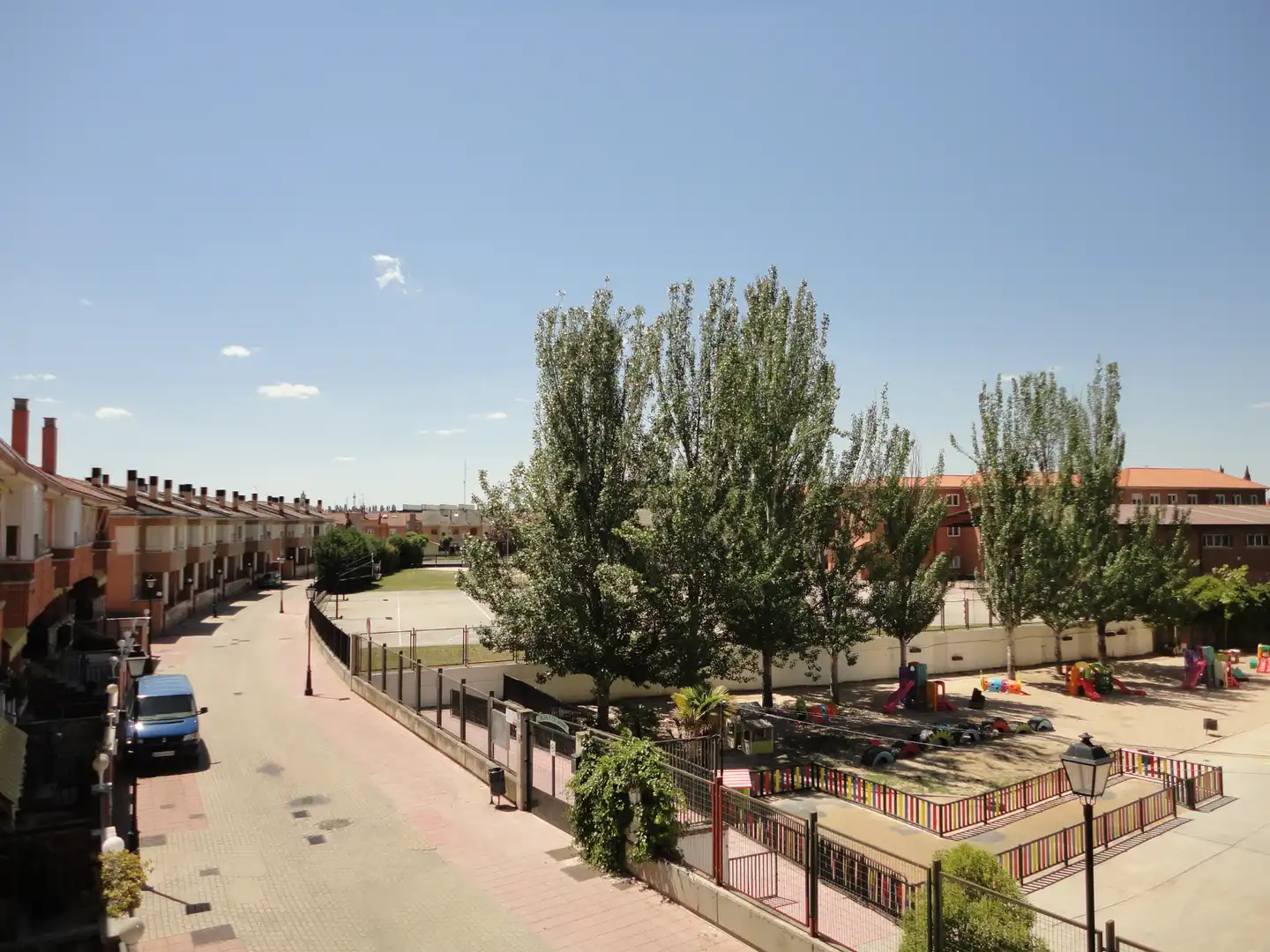 Vista exterior de Casa adosada en venta en Valladolid con Calefacción, Jardín privado y Parquet