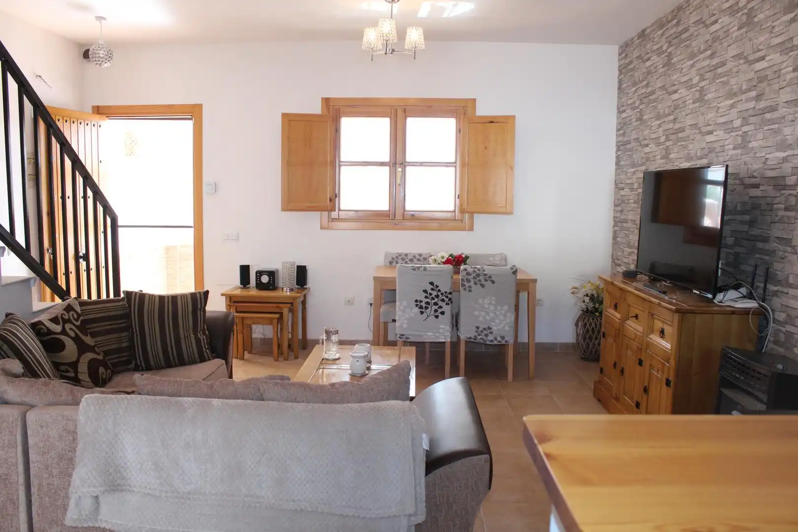 Living room of Detached homes for sale in Enix  with Private garden, Furnished and Oven