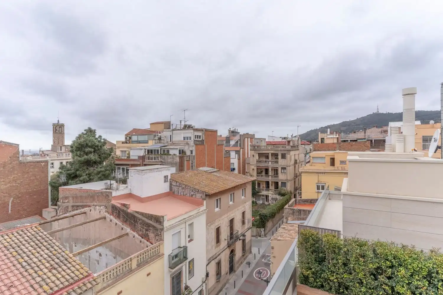 Vista exterior de Pis de lloguer en Barcelona amb Aire condicionat, Calefacció i Jardí privat