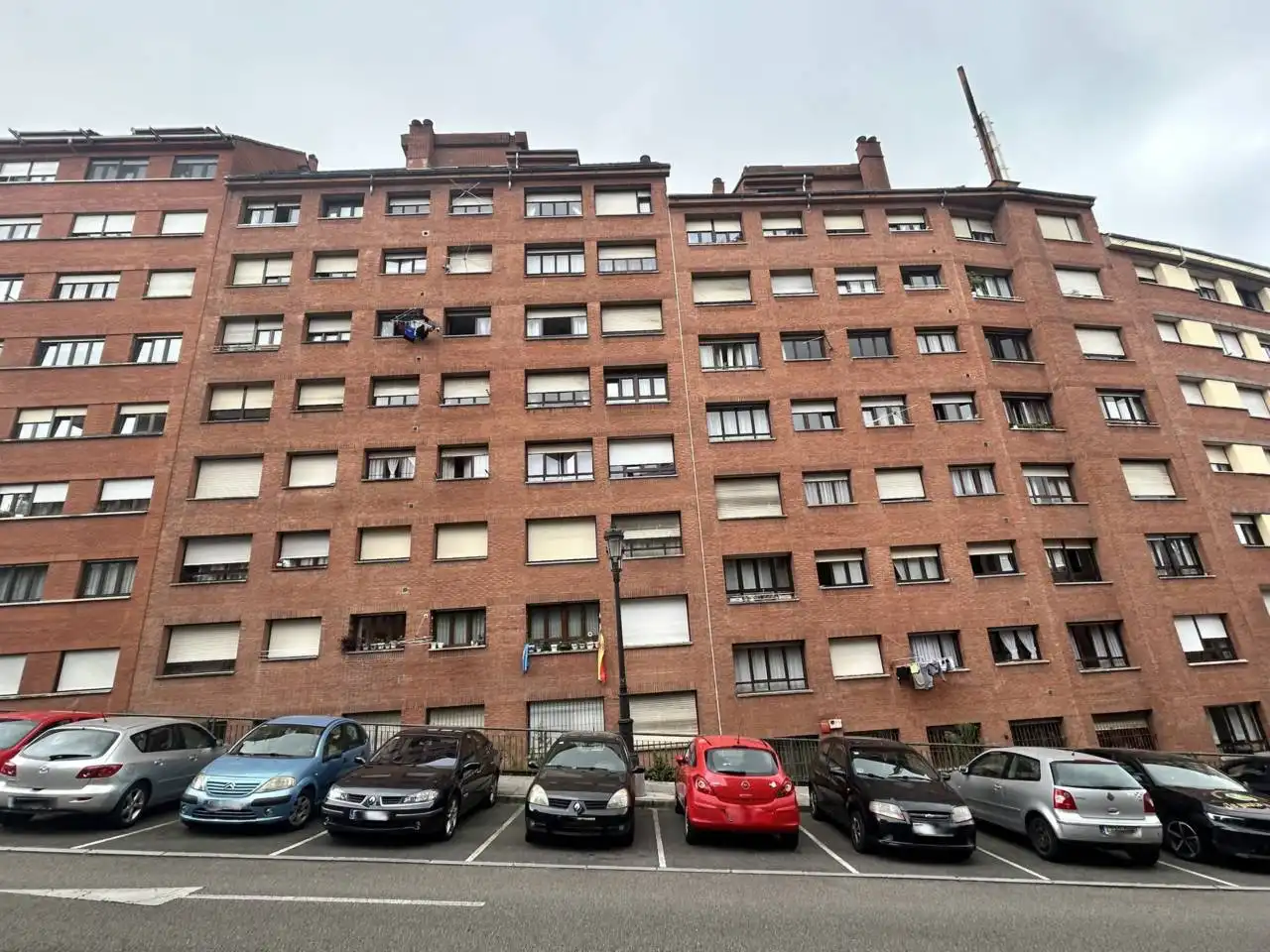 Vista exterior de Apartamento en venta en Oviedo  con Calefacción