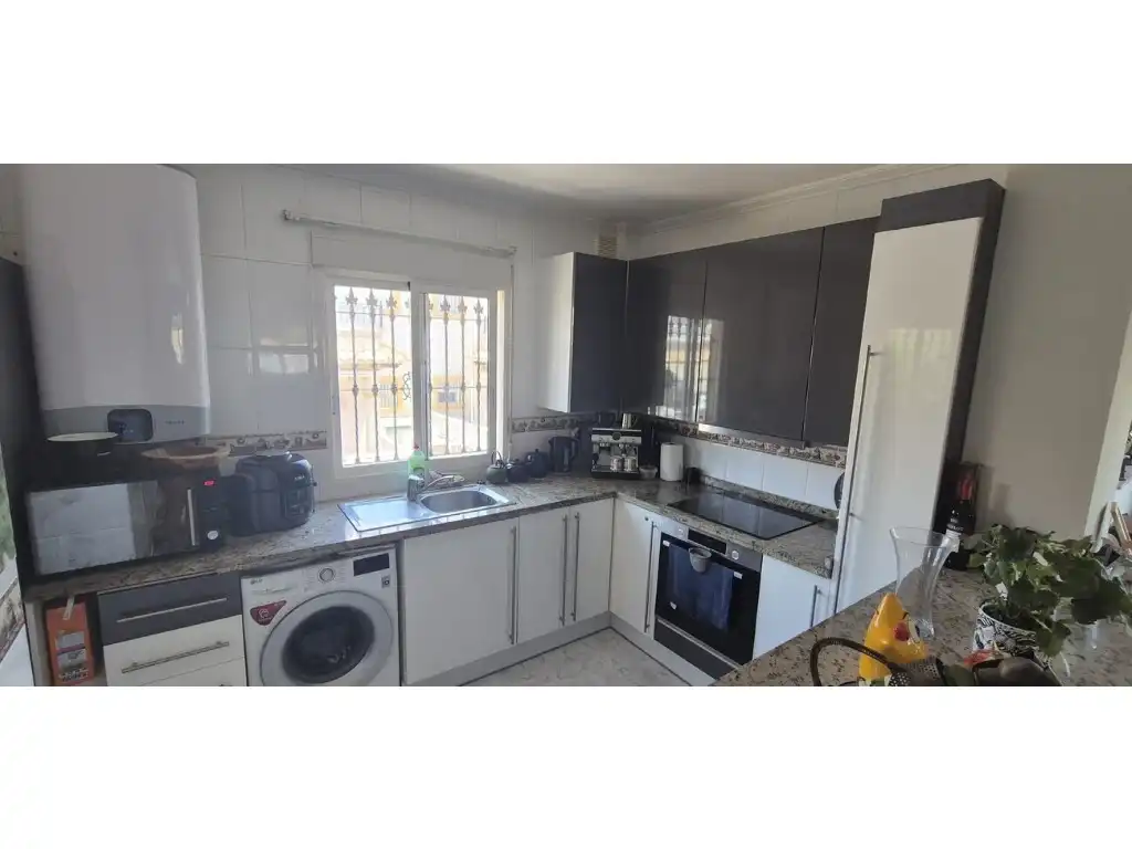 House with pool for sale in Poligono F-2 Filipinas Oeste, imagen 16