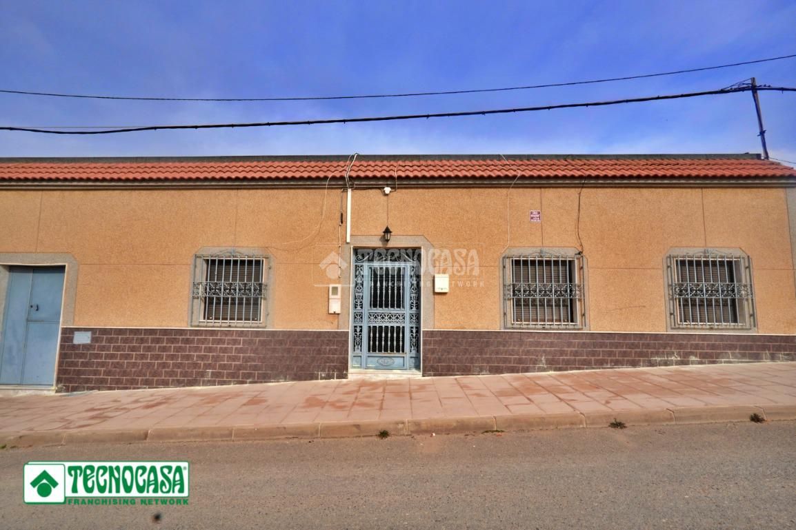 Vista exterior de Casa adosada en venta en El Ejido con Terraza y Amueblado