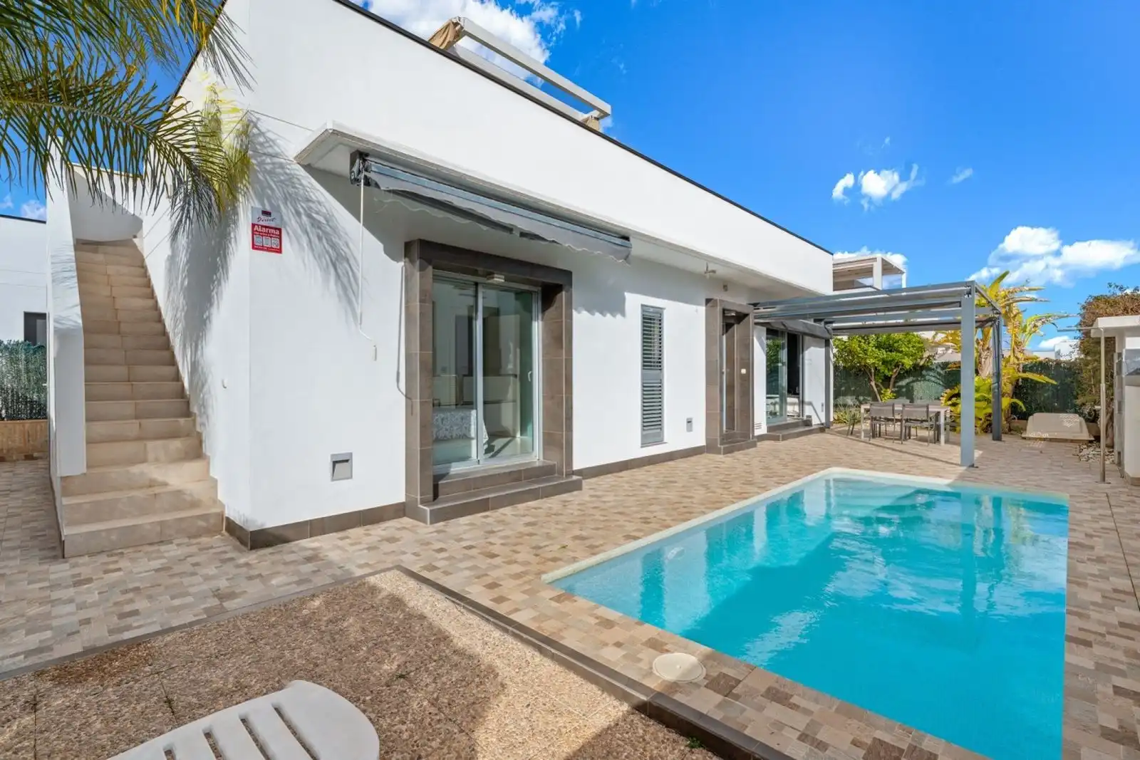 Villa mit Pool zum Verkauf in N/A
