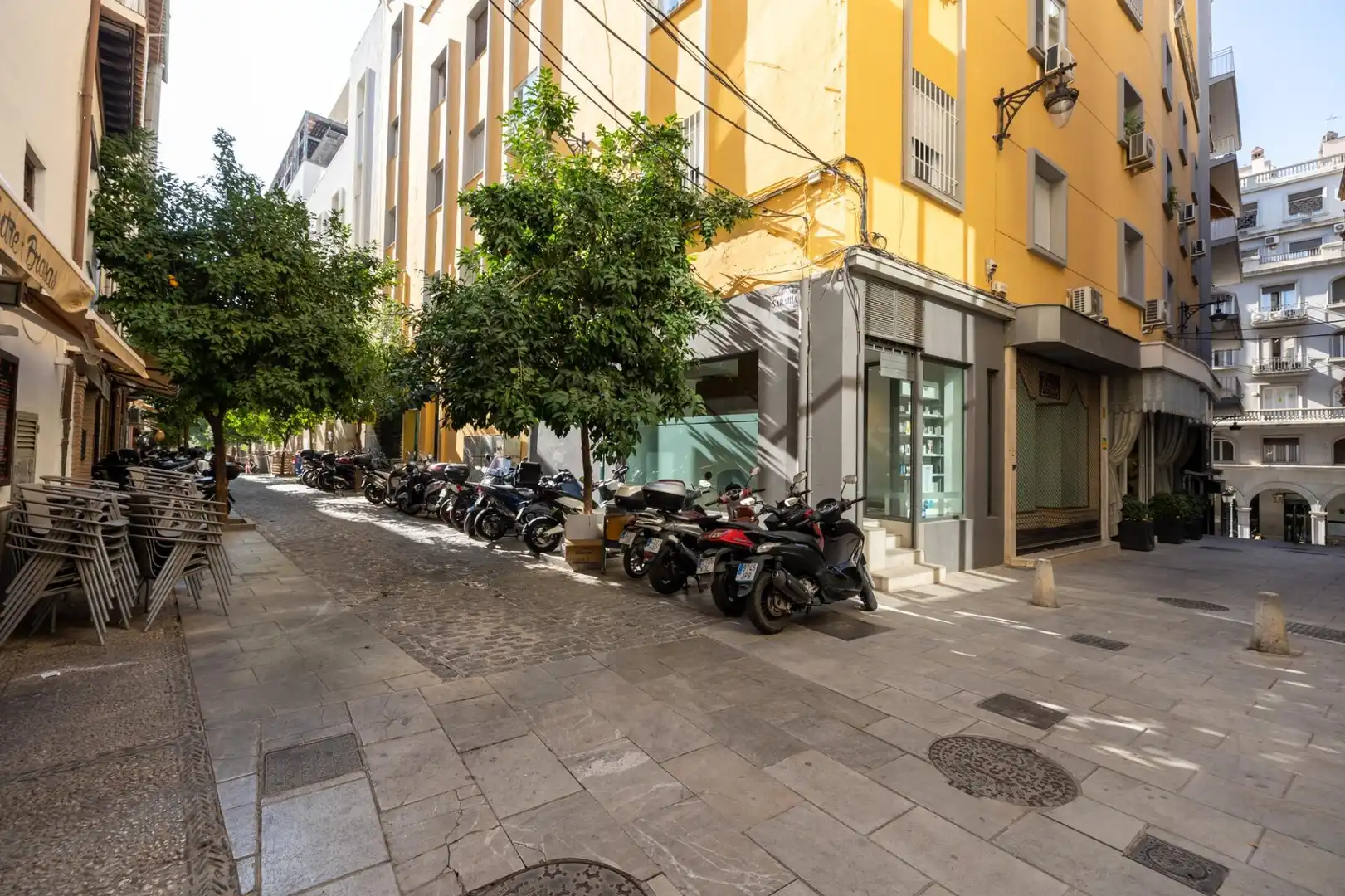 Local comercial en venda a Calle SARABIA 5