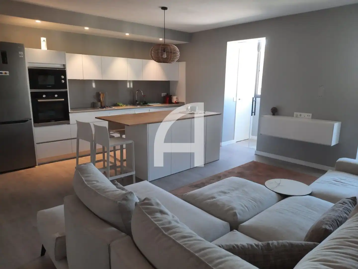 Cocina de Piso de alquiler en Girona con Aire acondicionado, Calefacción y Terraza