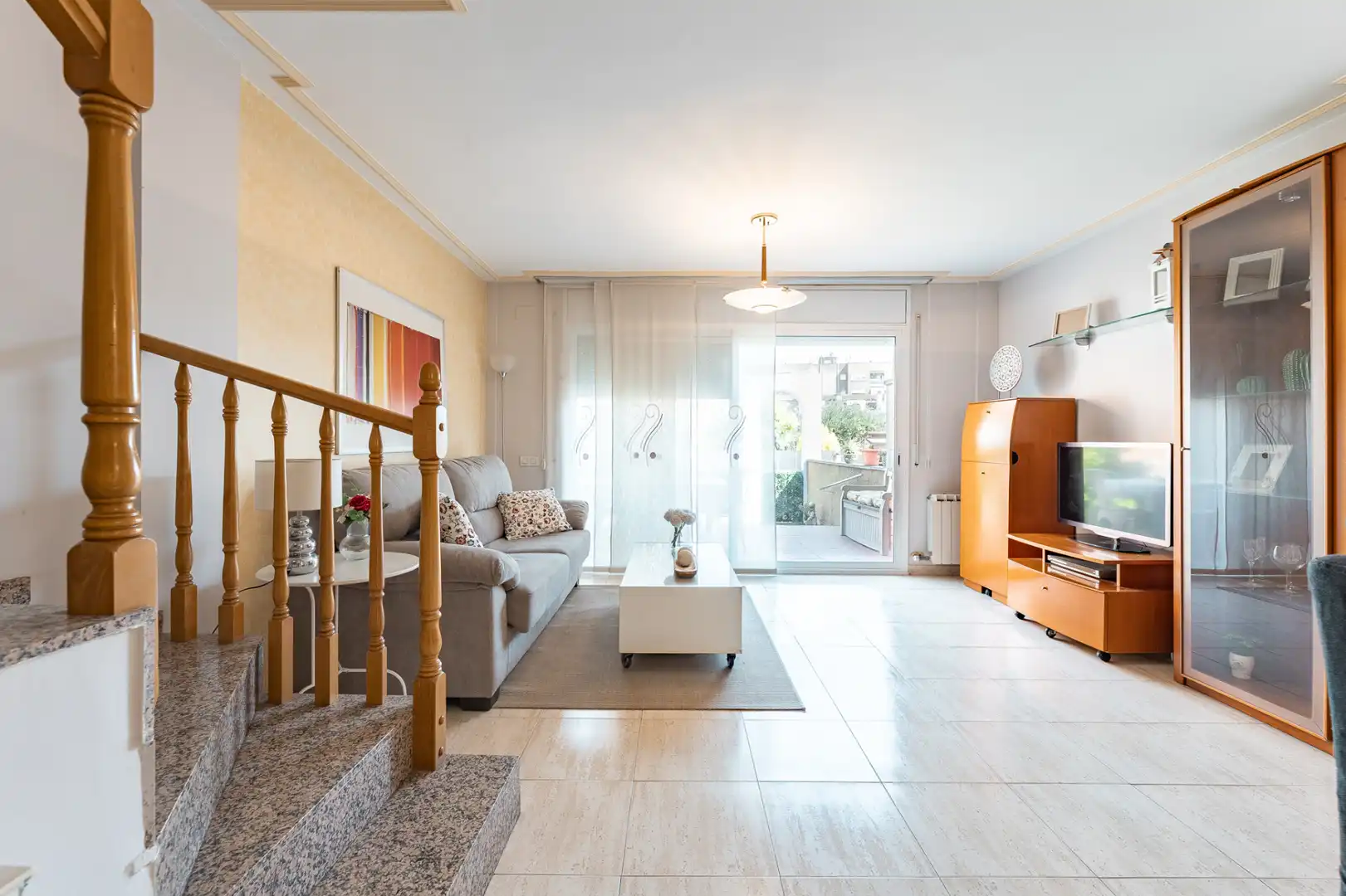 Sala de estar de Casa adosada en venta en Martorell con Aire acondicionado, Calefacción y Jardín privado