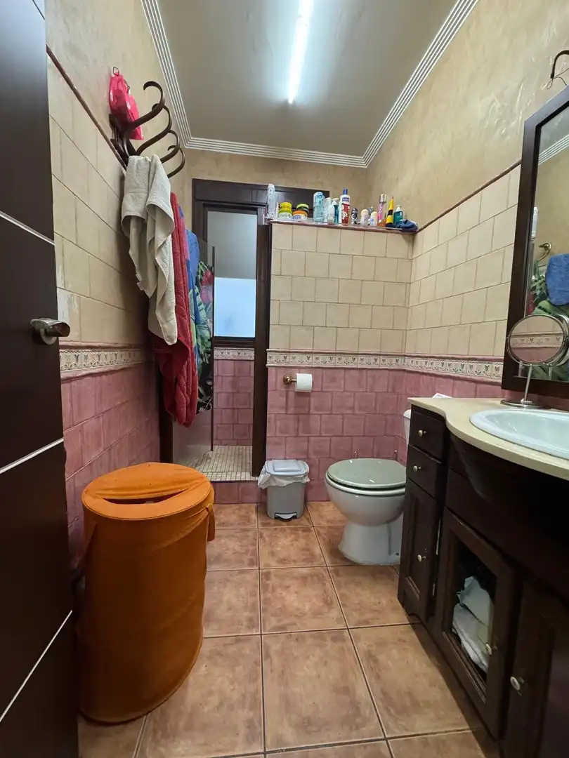Baño de Piso en venta en Utrera con Aire acondicionado y Trastero